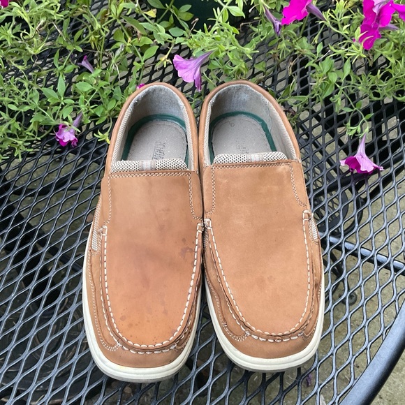 Men’s Khombu Comfortable Tan Leather Upper Slip On Shoes! - Picture 10 of 15
